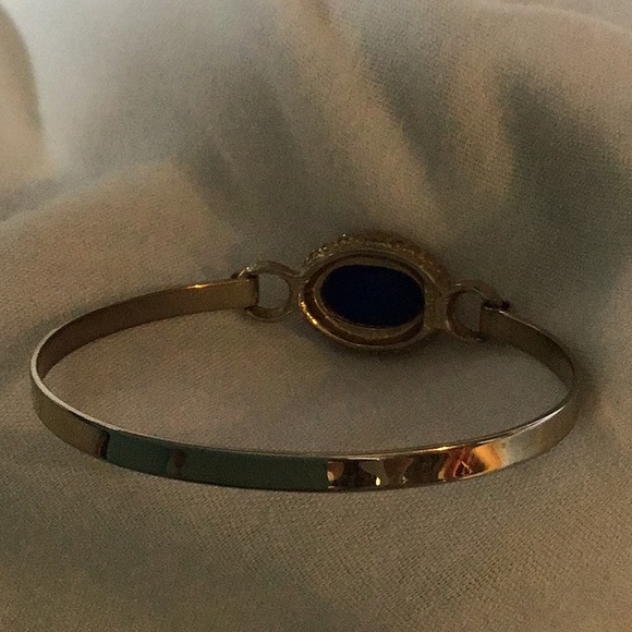 Avon Simulated Lapis Lazuli Bracelet - Picture 2 of 3